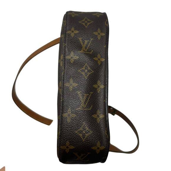 Louis Vuitton LV Monogram Saint Cloud GM Bag - Picture 14 of 14